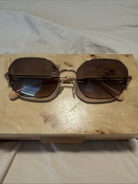 Tory Burch Accessories - Tory Burch Sunglasses
